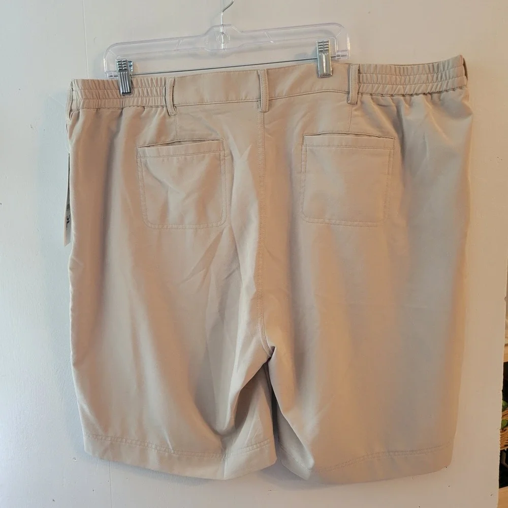 32‎ Degrees Cool Shorts Mens Sz  20 Pure Cashmere Beige Performance Stretch Golf